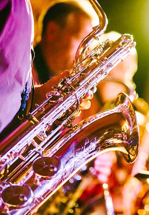 Das Saxophon ist ein populäres Instrument der Jazzmusik. Quelle Foto: pixabay.