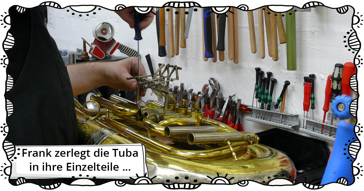 Tuba auseinanderbauen