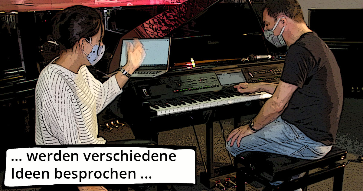 Kleine Dokumentation im Comic-Style zum Yamaha-Videodreh Digitalpiano Clavinova CVP-809 mit Susan Albers und Peter Baartmans im Musikhaus Kirstein in Schongau. Comic-Bild 13: Susan und Peter besprechen Szenen am Klavier.