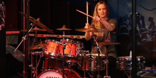 Frauenpower an den Drums: der Schlagzeugworkshop mit Anika Nilles war spitze!