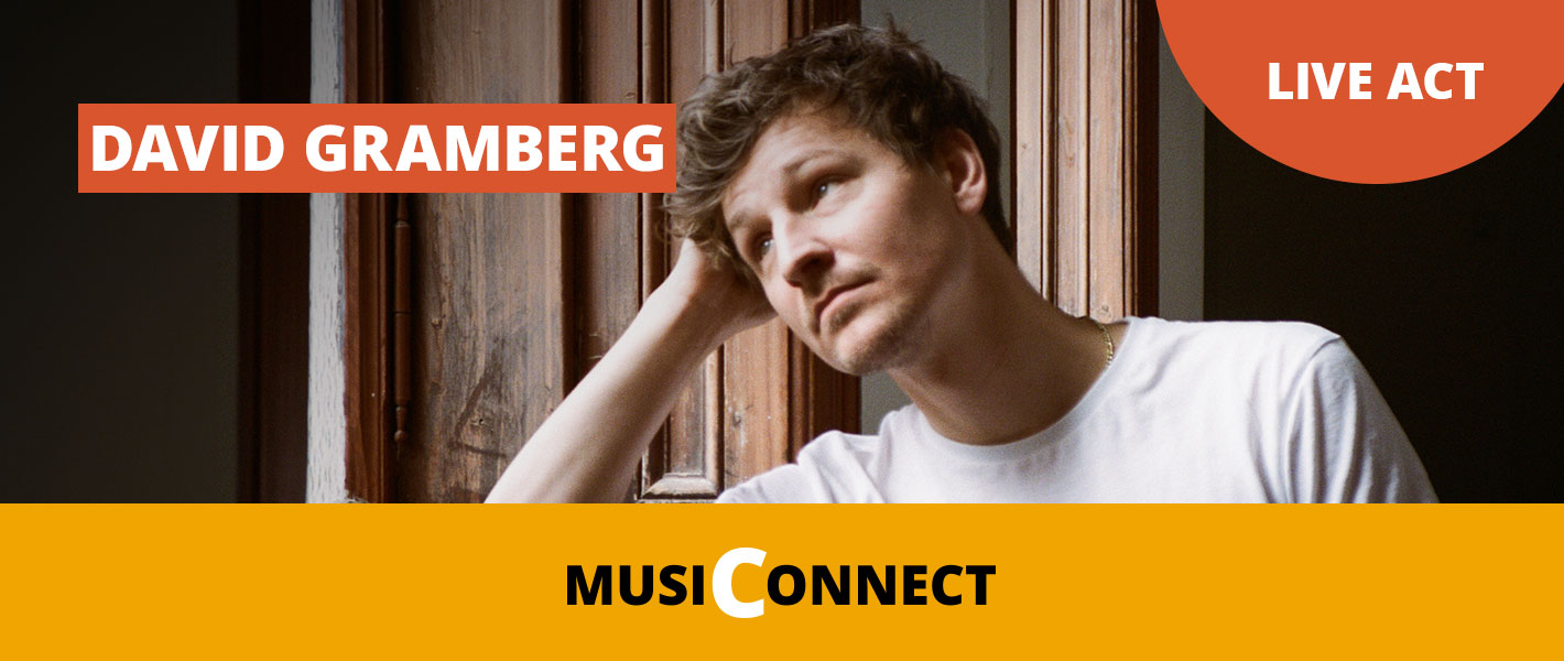 David Gramberg live bei der MusiConnect 2024 im Musikhaus Kirstein