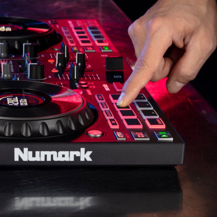 Numark Mixtrack Platinum FX 4-Deck DJ Controller